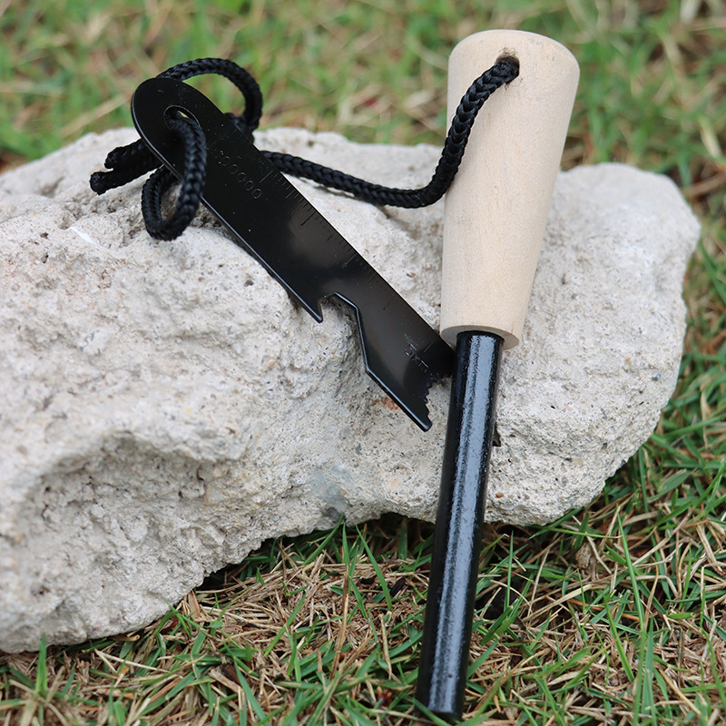 Pemantik api portabel untuk lu - Ferro Rod Striker ulasan dan harga