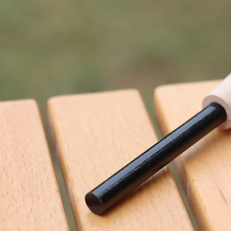 Pemantik api portabel untuk lu - Ferro Rod Striker ulasan dan harga